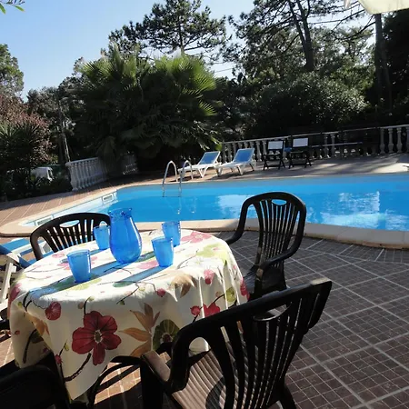 Schoenes In Mit Privatem Pool